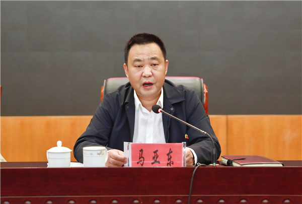 玉溪高新区召开党工委理论学习中心组2022年第八次扩